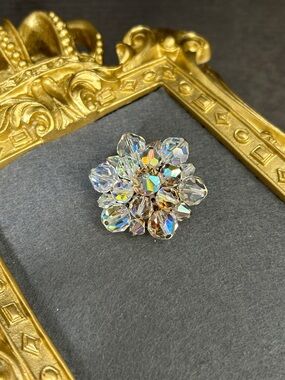 Vintage Crystal Aurora Borealis Floral Brooch - Clear